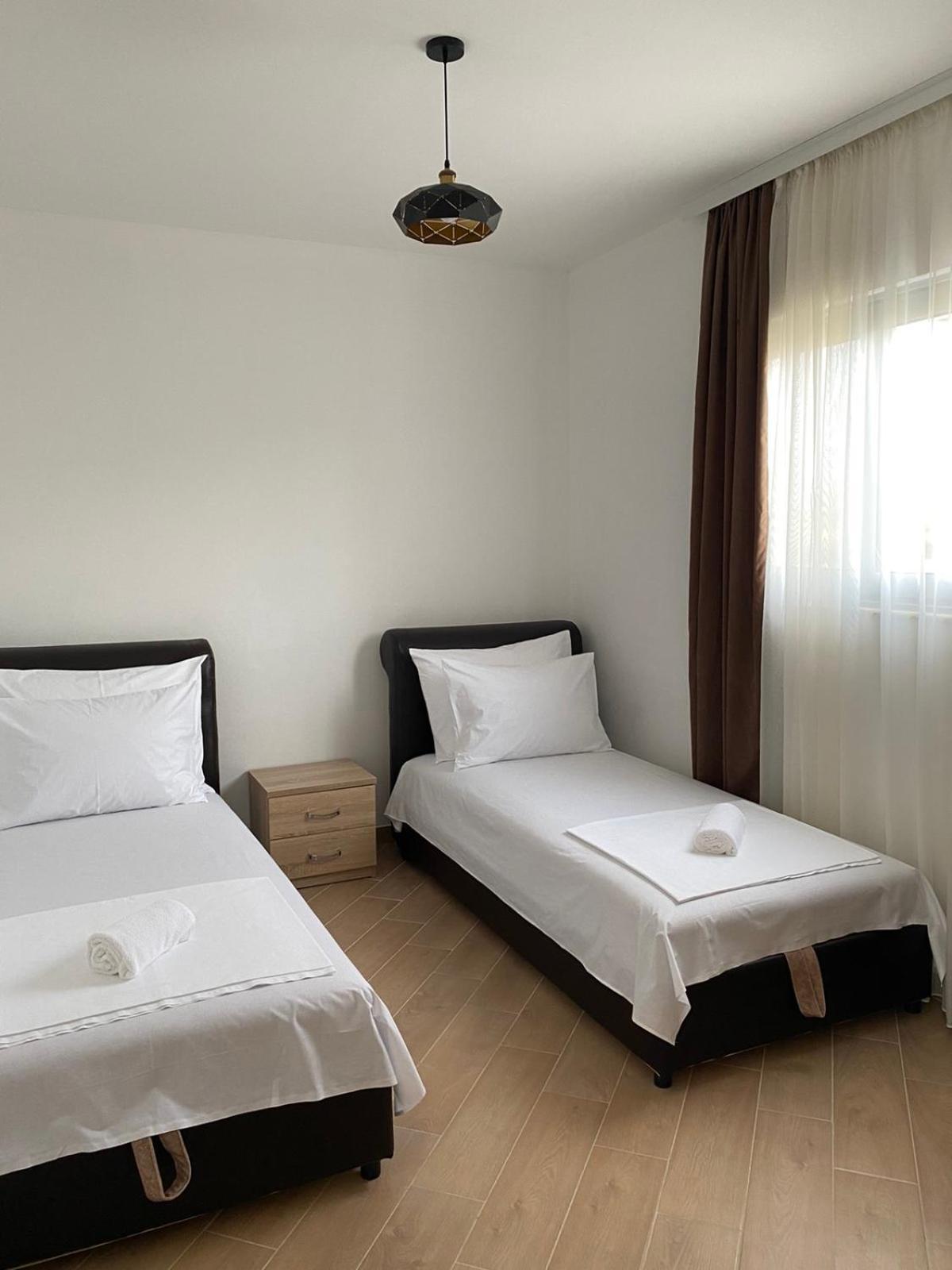 Imperial Family Resort Ulcinj Bagian luar foto